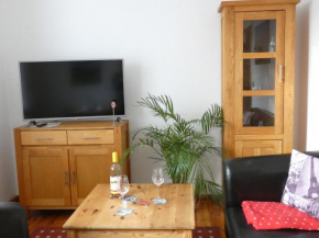 Ferienwohnung in Berlin-Grünau, Wasser- und Waldnähe, gute Verkehrsanbindung